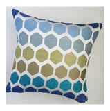decorative-throw-pillows-in-coastal-colors
