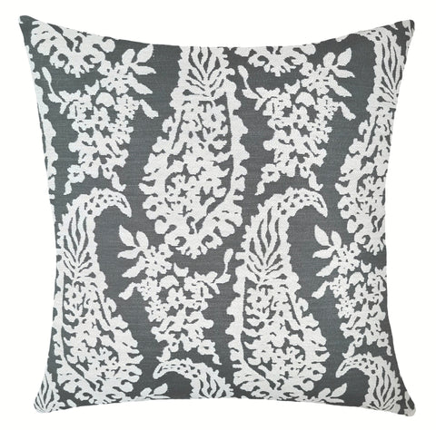 elegant-gray-decorative-pillows